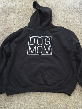 Gildan Black Hoodie with White DOG MOM Print (PAWZ)